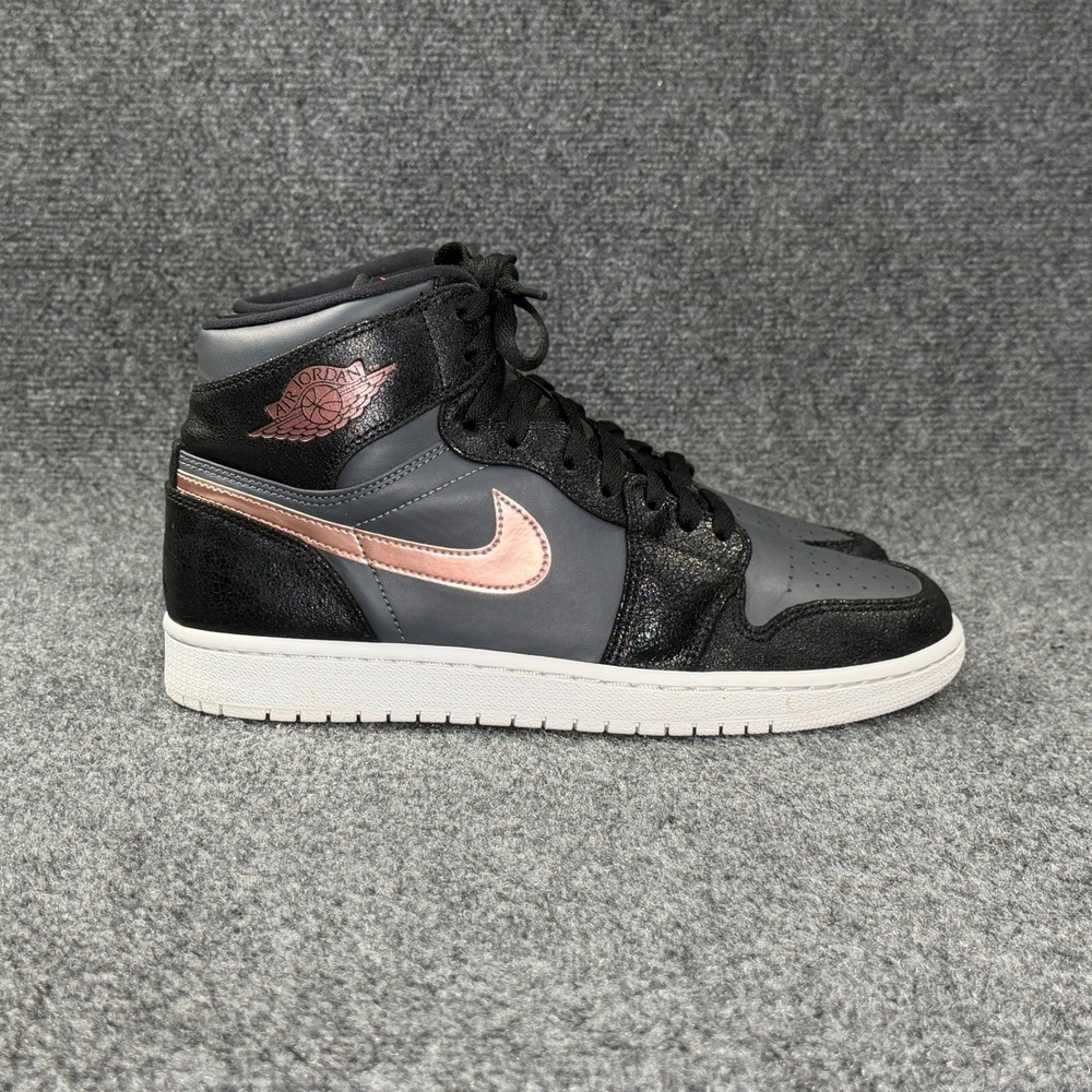 Jordan 1 Retro High Shoes Men's 9 Black Bronze White Athletic Hooping Sneakers